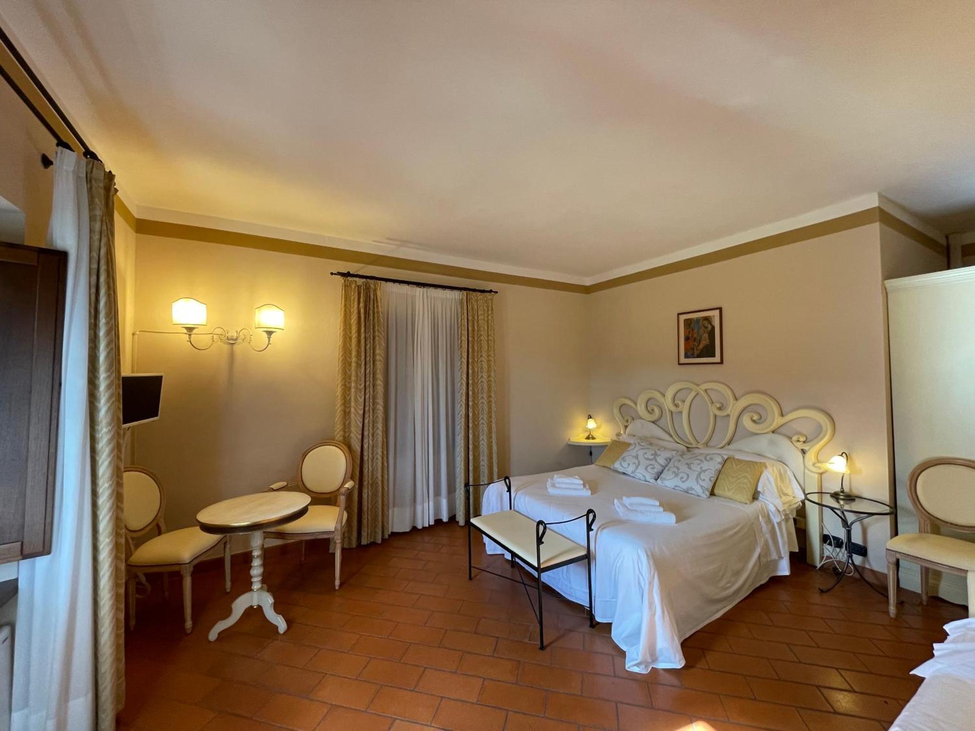 Il Colombaio Winery & Rooms 蒙特里久尼 外观 照片